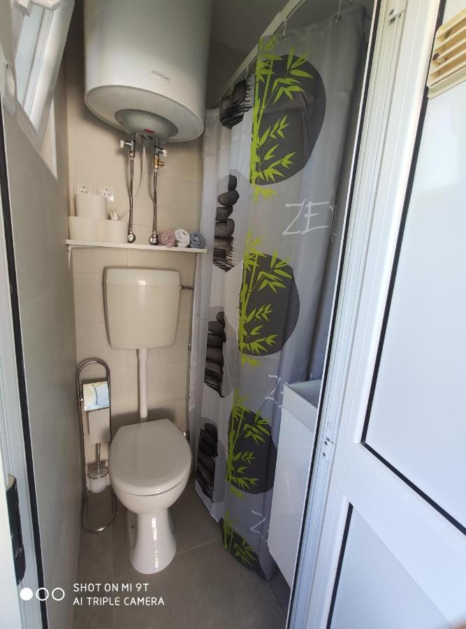 Apartman Pilcik Vir Luaran gambar